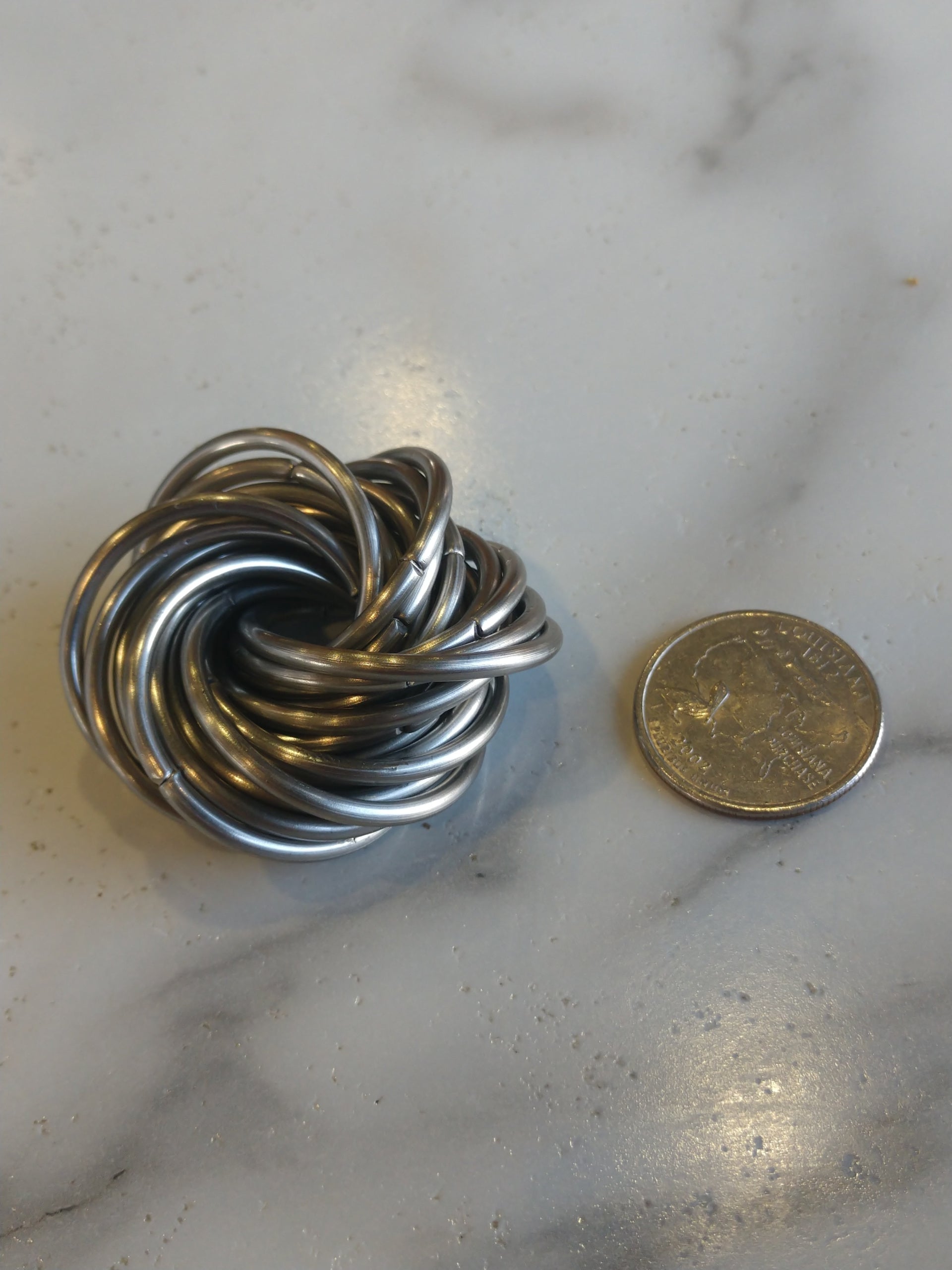Mobius fidget hot sale ball